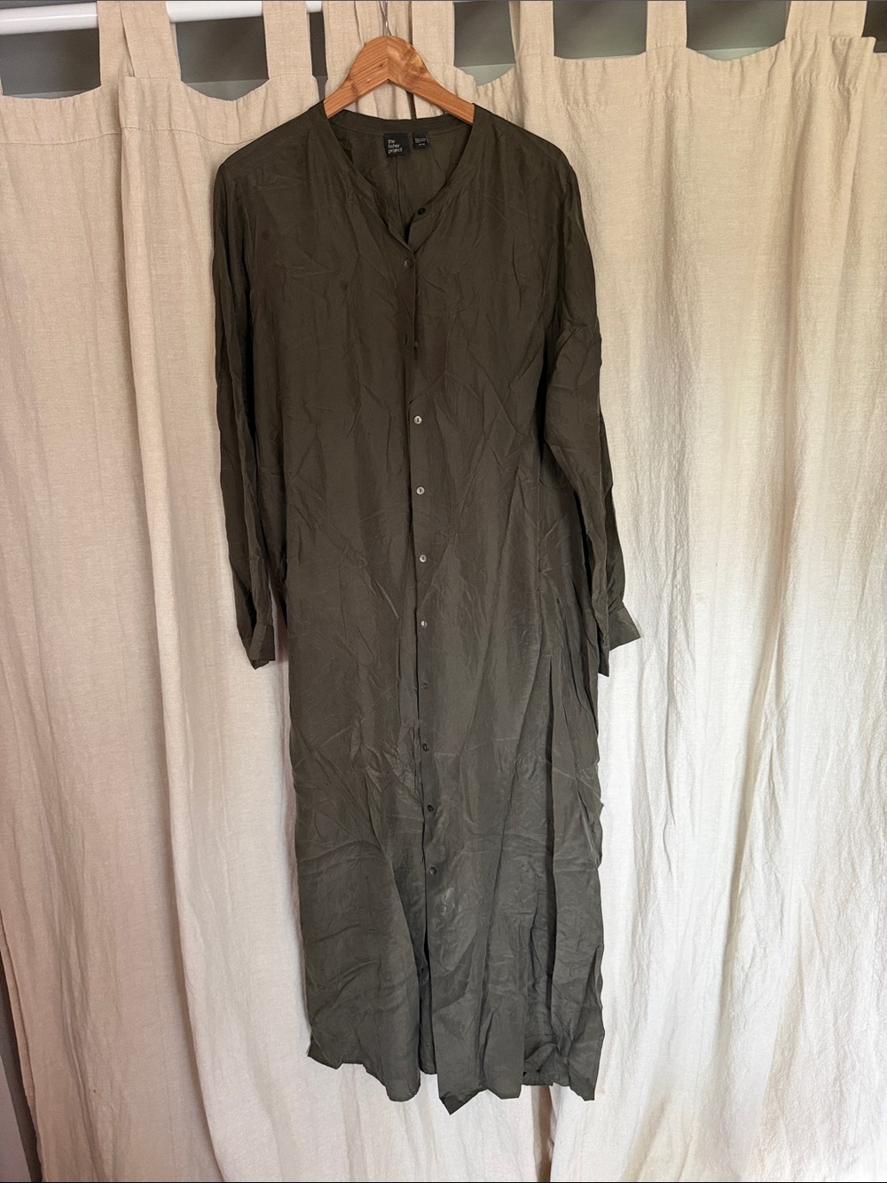 Eileen Fisher Lightweight Olive Longline Button-Up 100% Silk Shirt Split Hem
